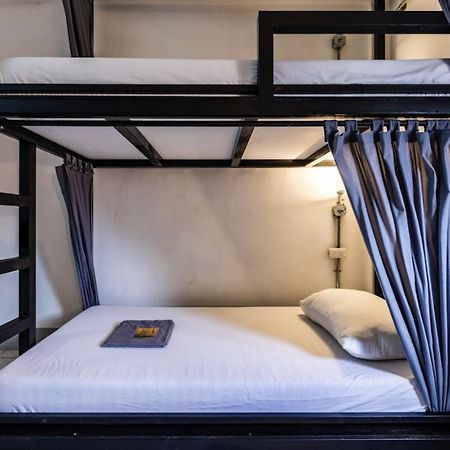 Mad Monkey Cebu City (Adults Only) Екстериор снимка