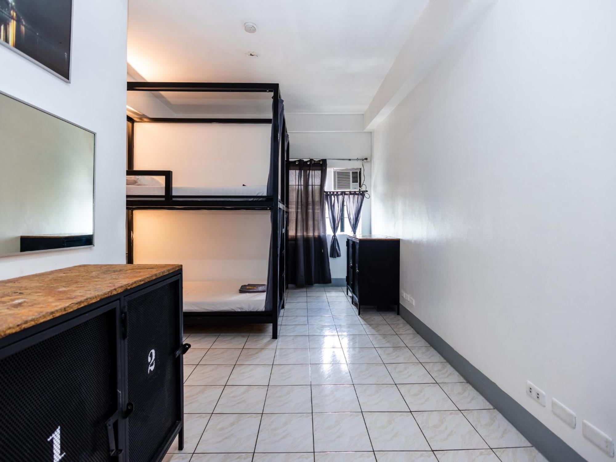 Mad Monkey Cebu City (Adults Only) Екстериор снимка