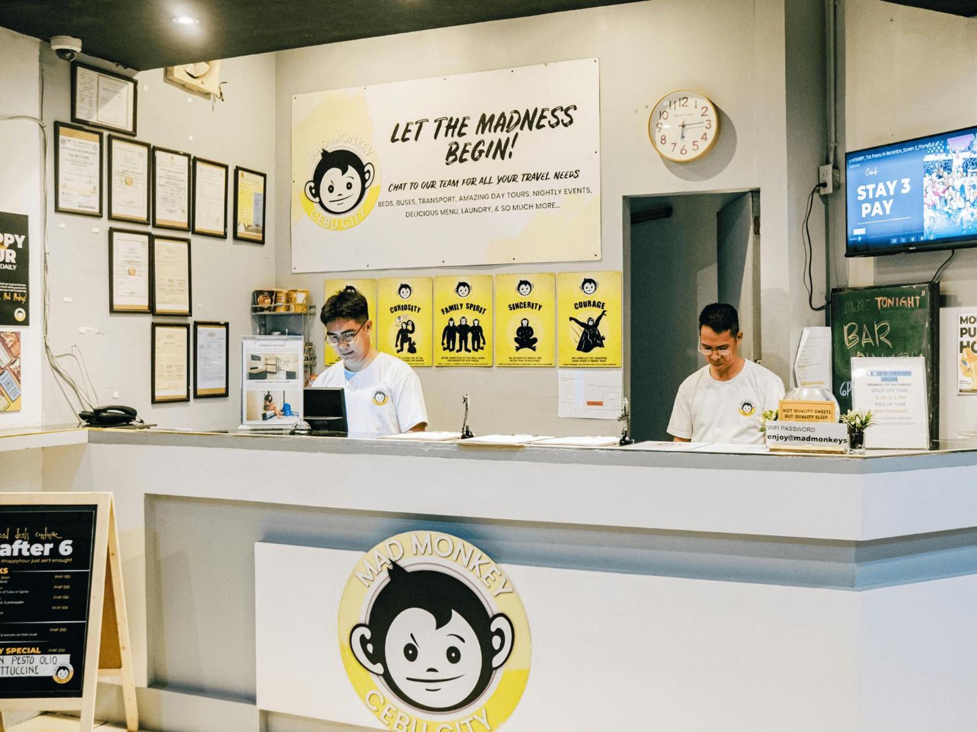 Mad Monkey Cebu City (Adults Only) Екстериор снимка