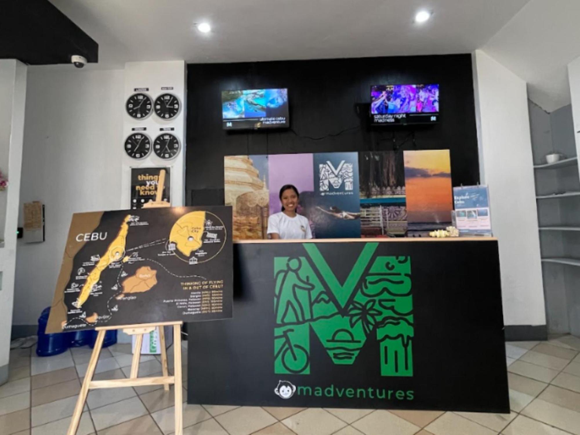 Mad Monkey Cebu City (Adults Only) Екстериор снимка