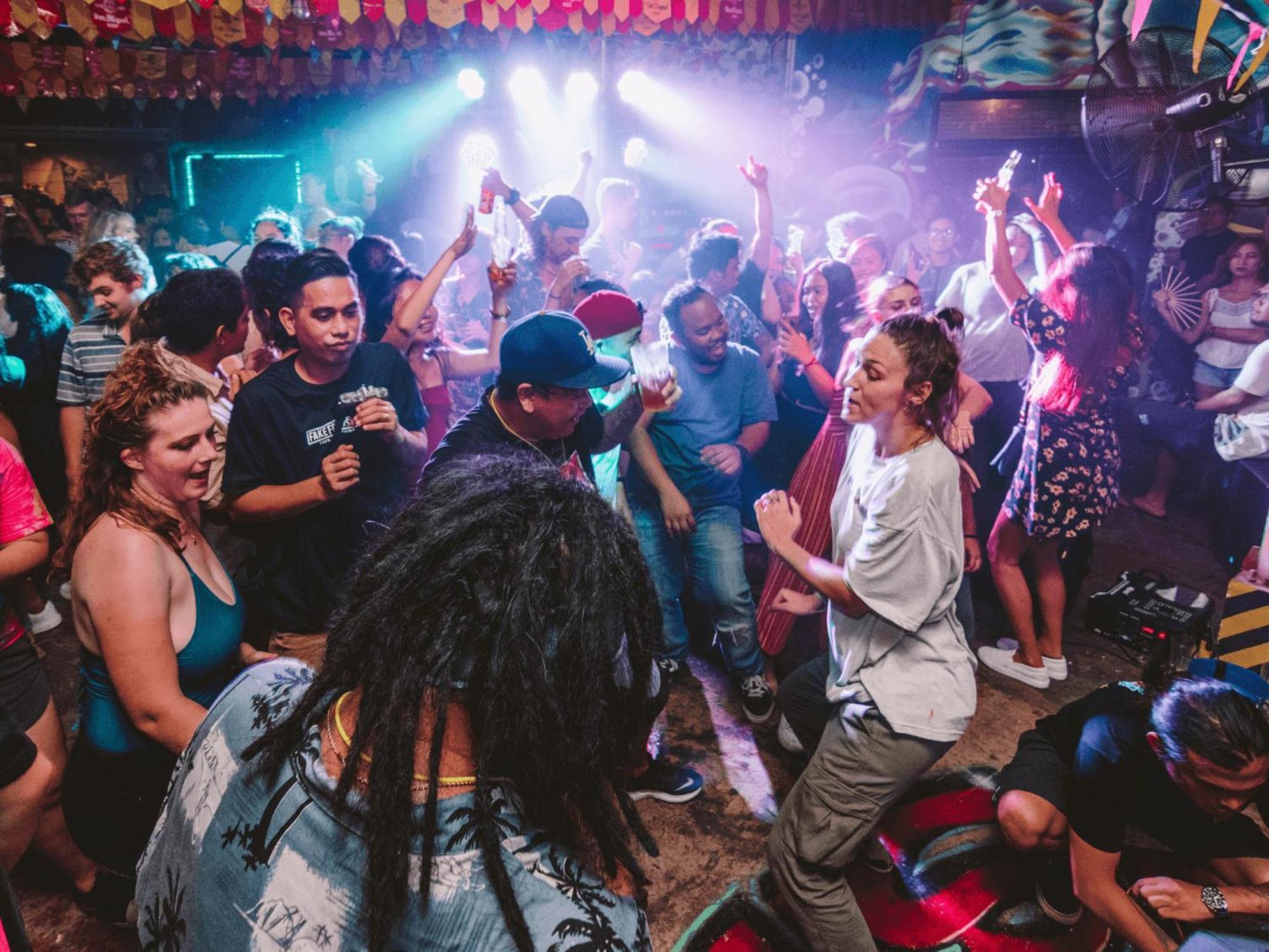 Mad Monkey Cebu City (Adults Only) Екстериор снимка