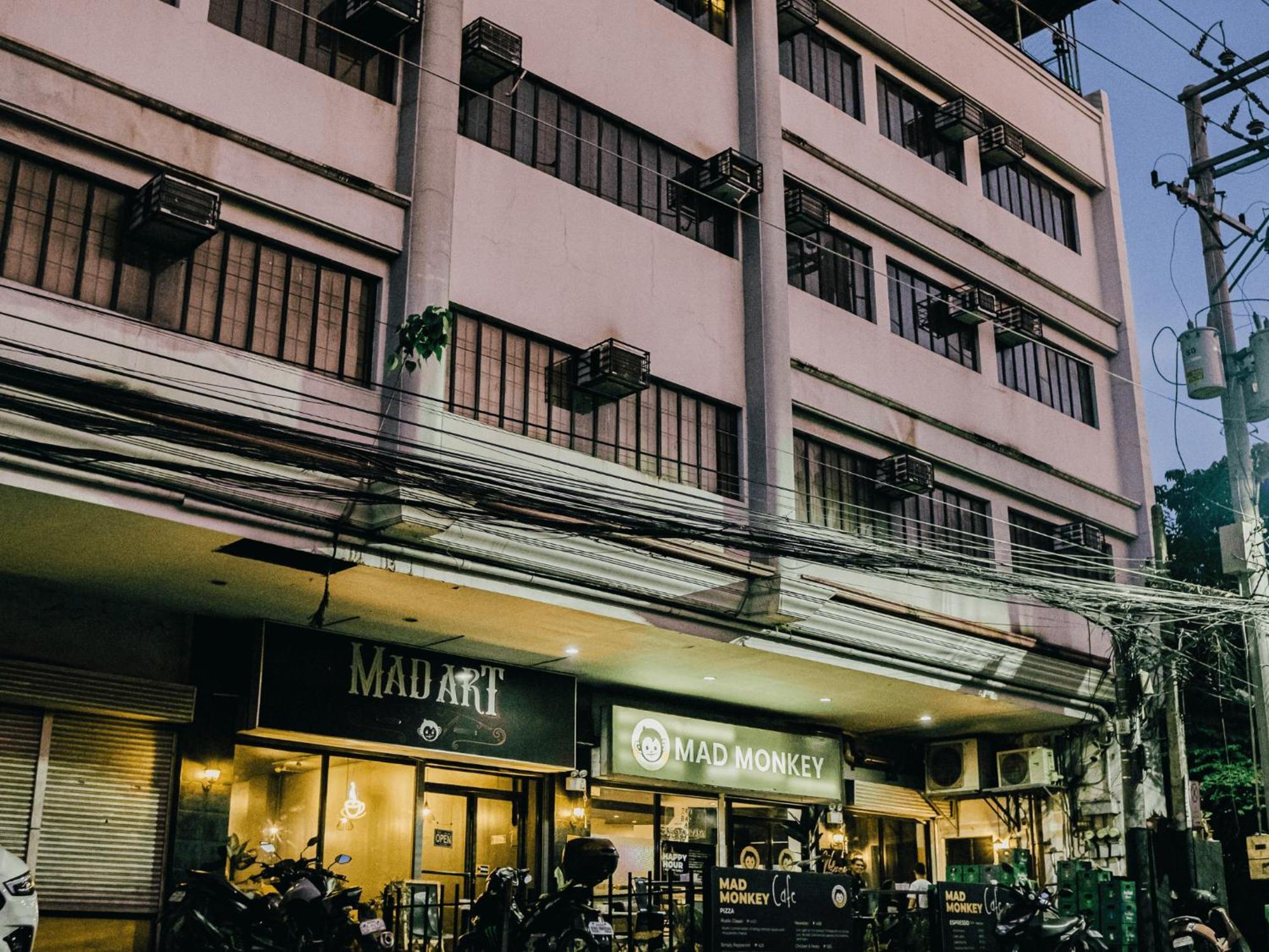 Mad Monkey Cebu City (Adults Only) Екстериор снимка