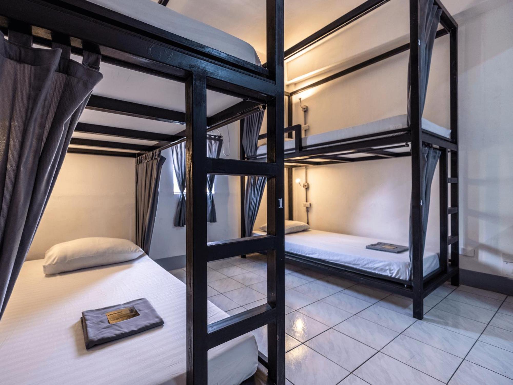 Mad Monkey Cebu City (Adults Only) Екстериор снимка