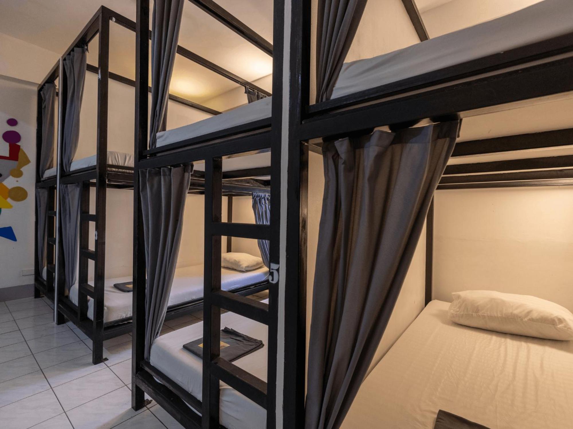 Mad Monkey Cebu City (Adults Only) Екстериор снимка