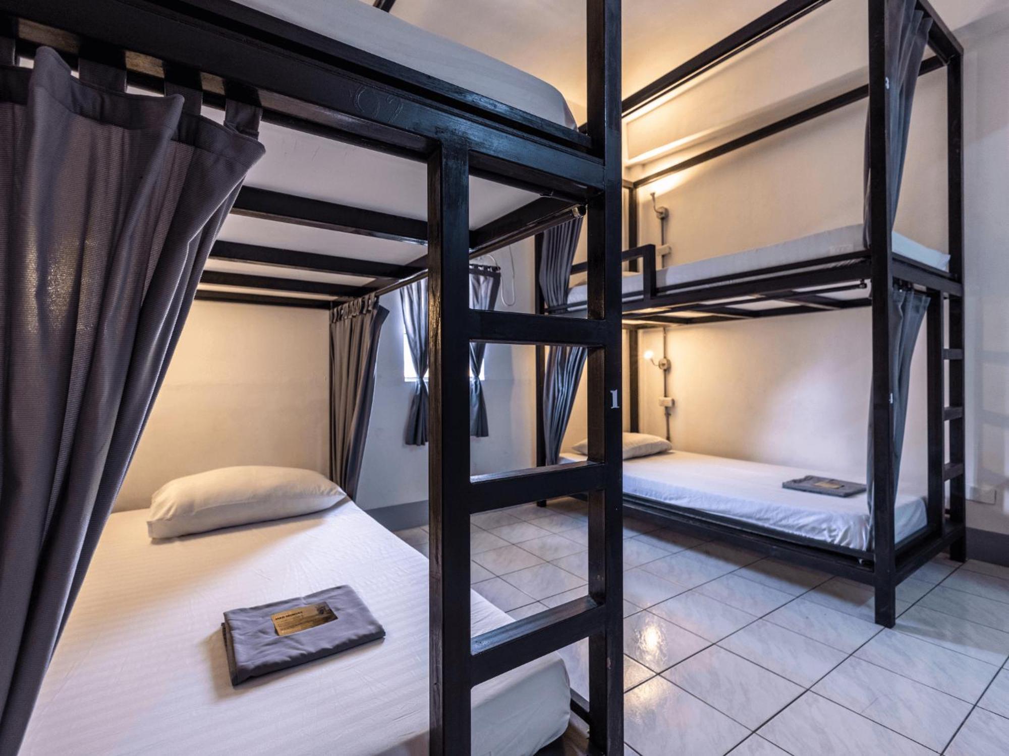 Mad Monkey Cebu City (Adults Only) Екстериор снимка